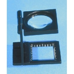 8X FOLDING MAGNIFIER