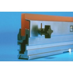 ADJUSTABLE SQUEEGEE HANDLE
